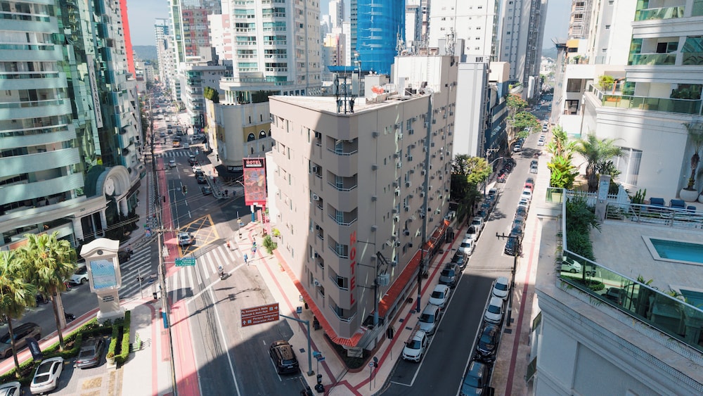 Hotel Gracher Praia 7/68