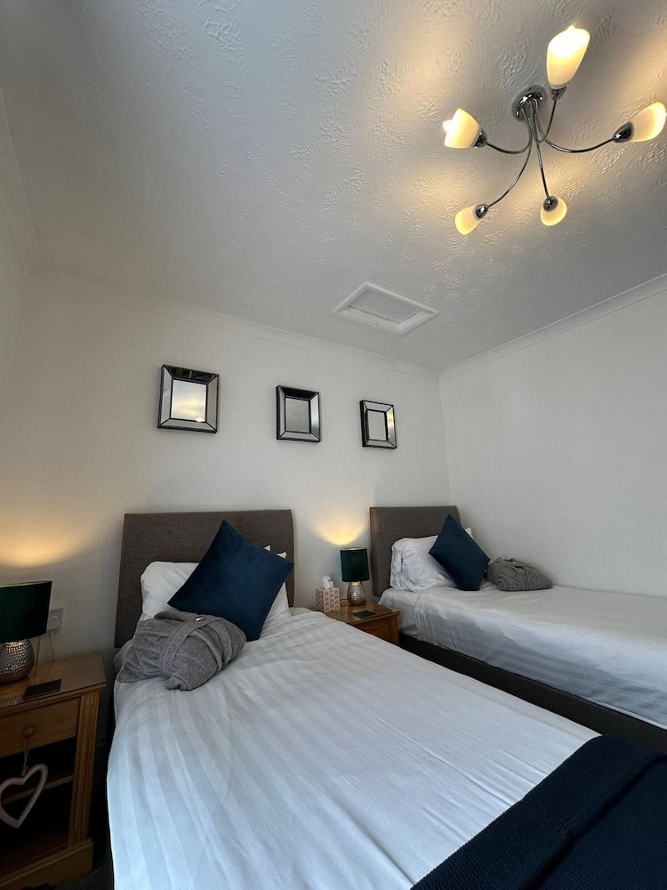 Abbey House B&amp;B 11/61