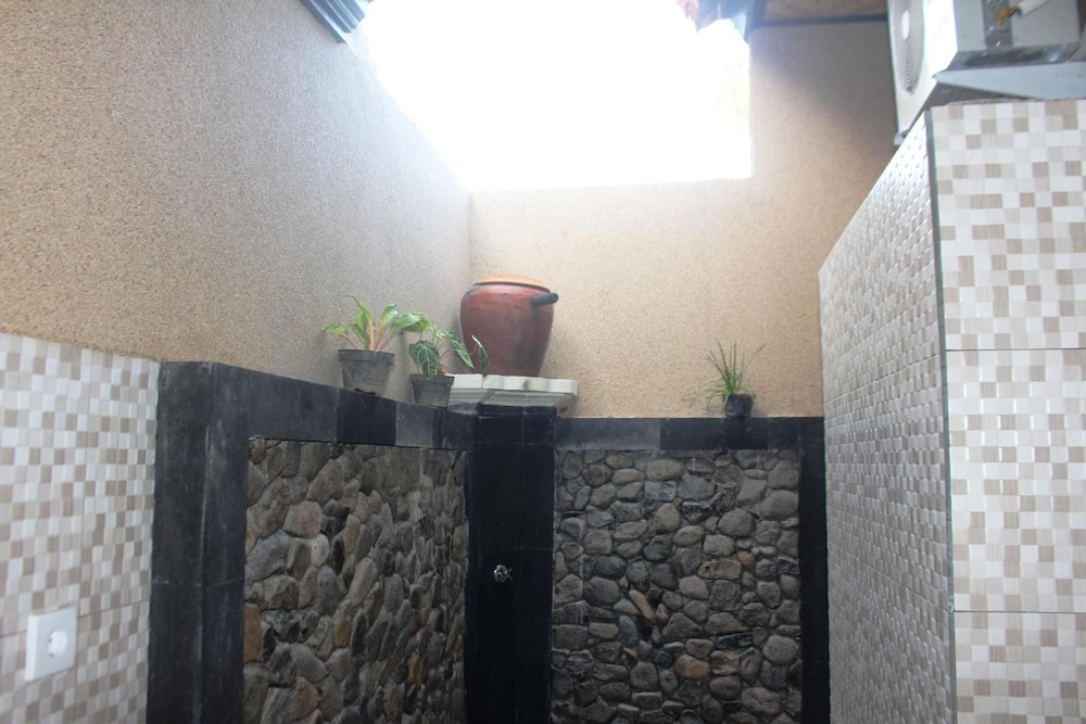 Pande Guest House Pemuteran 13/62