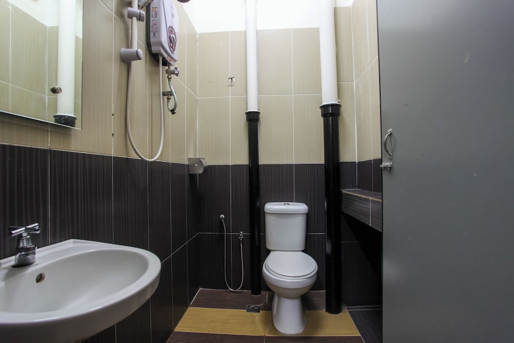 OYO 89549 Casavilla Hotel (city Centre) Taiping 14/17