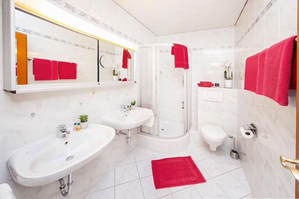 Kurhotel Roswitha 34/72