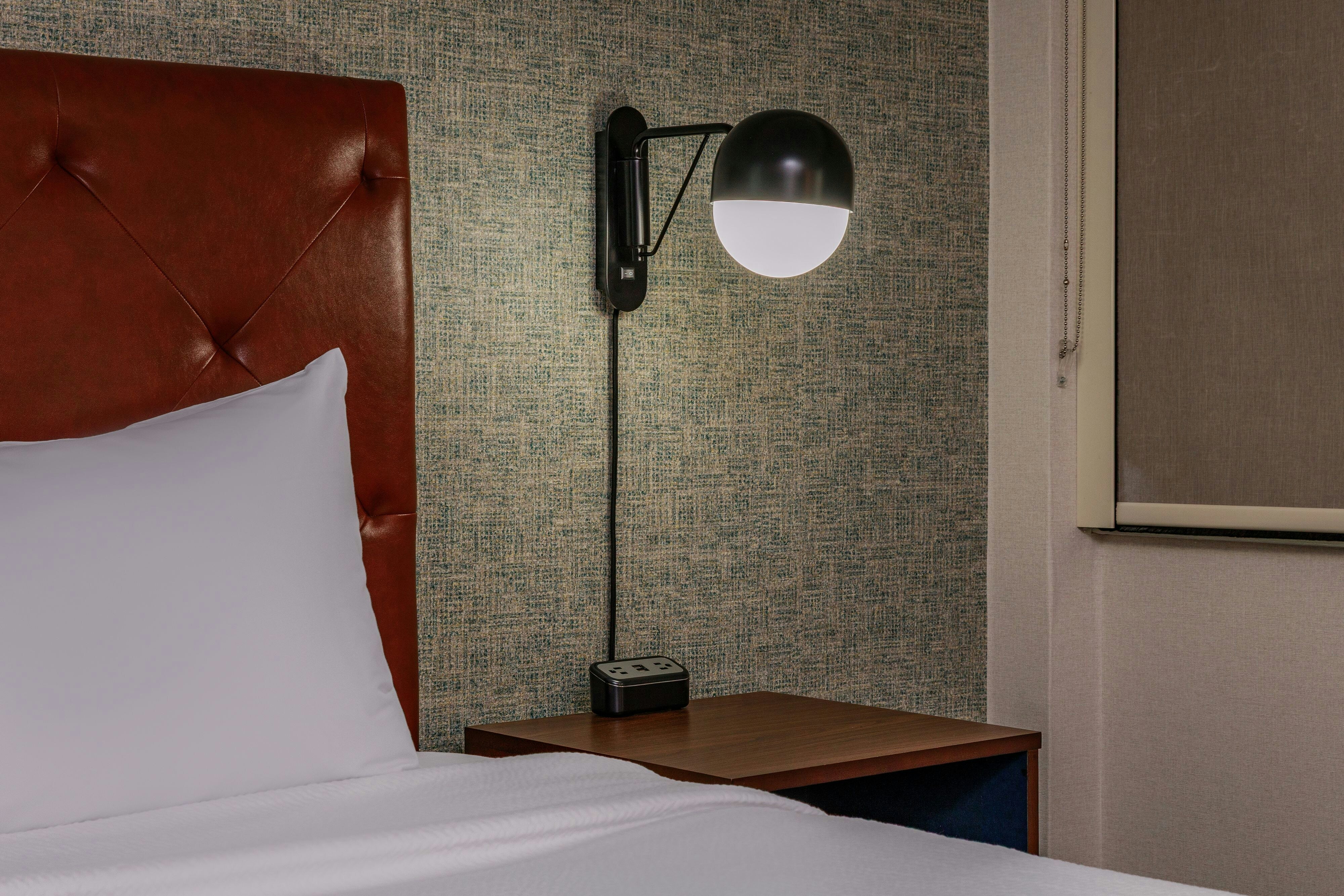 Four Points By Sheraton Norwood 50/50