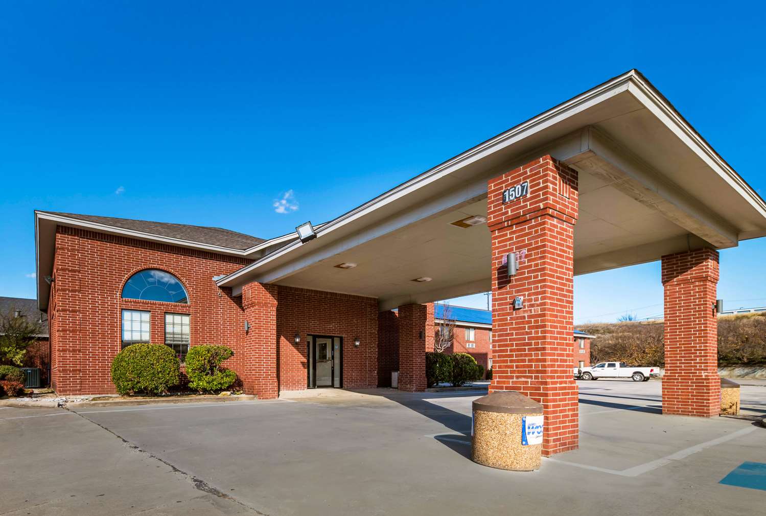 Travelodge by Wyndham Decatur TX 1/39