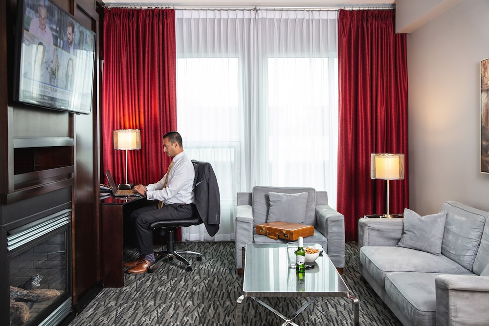 Matrix Hotel 36/66