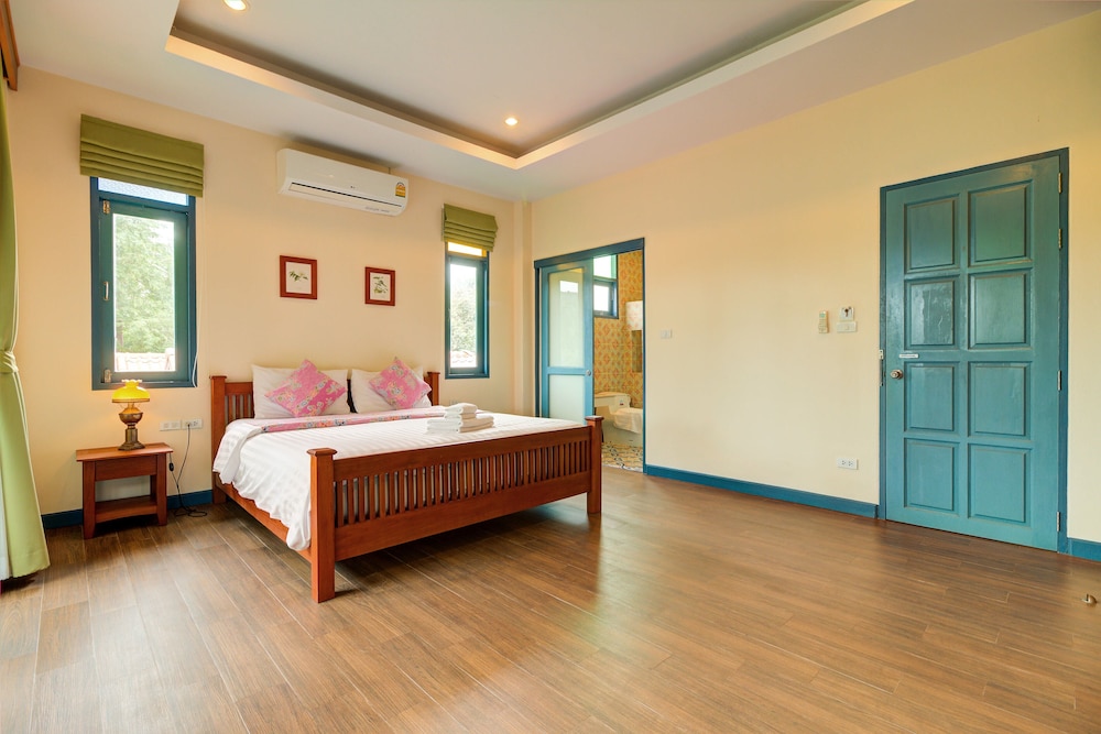 Baan Patcharintorn Samui 12/29