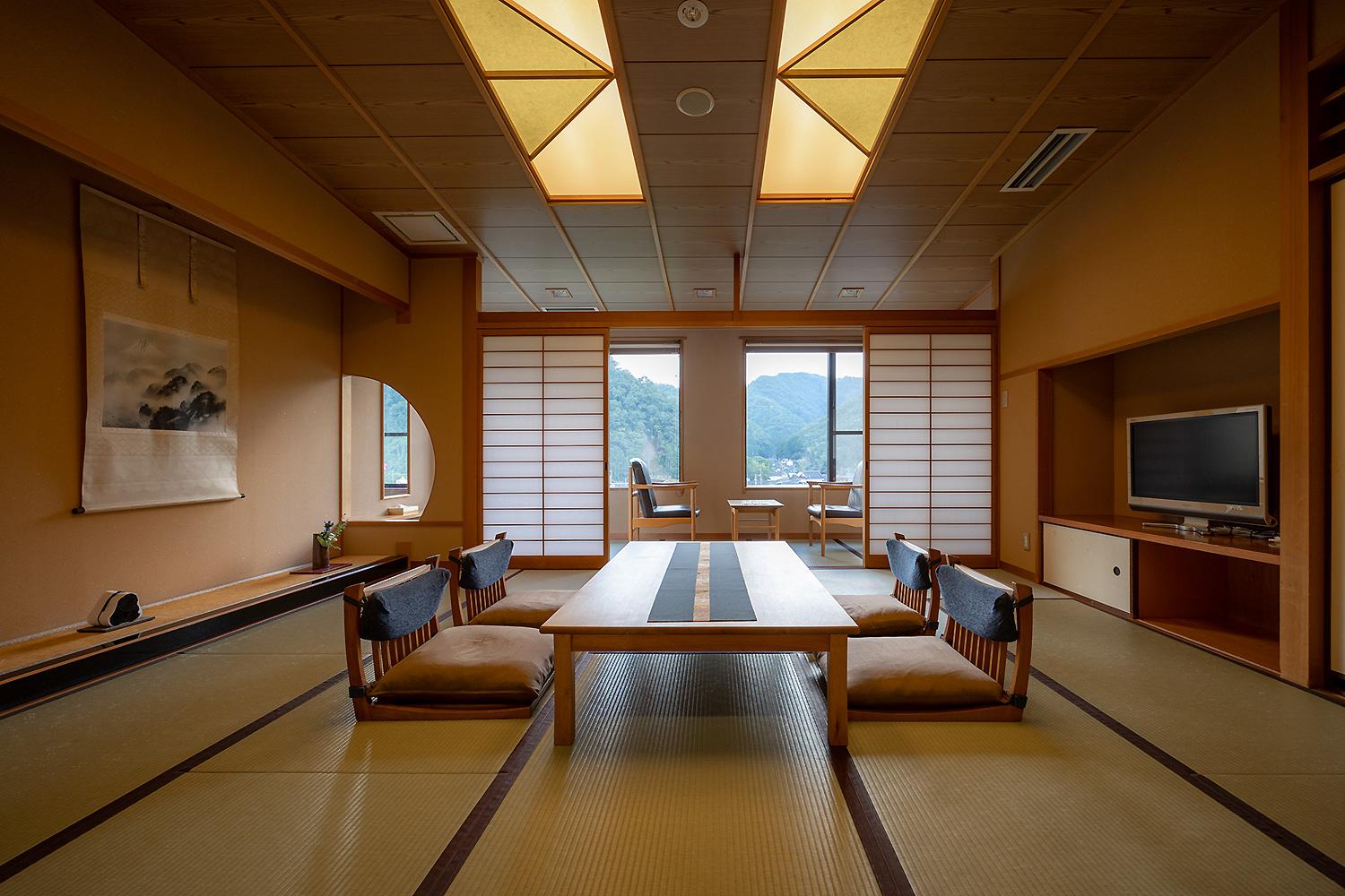 Japanese, 5 Futon Beds, Outdoor Bath