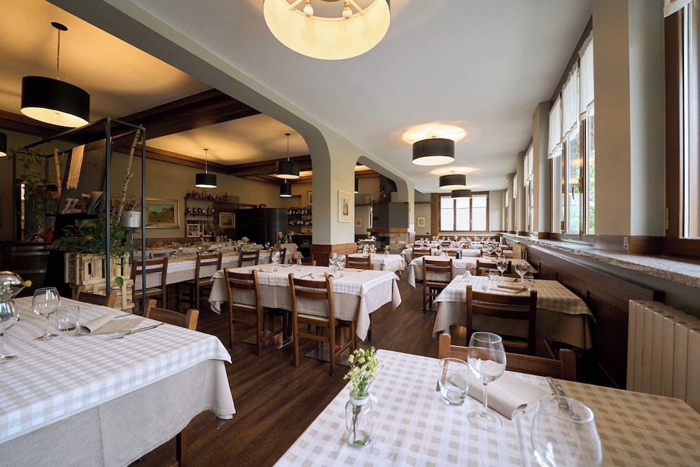 Albergo Moderno 43/50