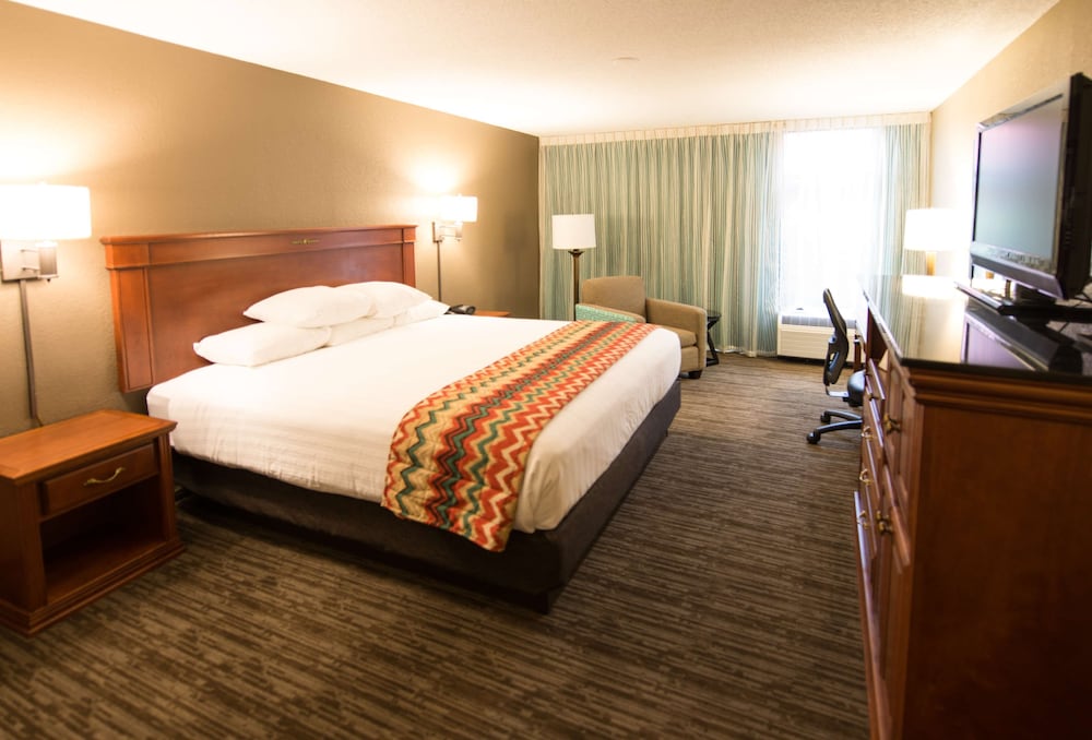 Pear Tree Inn Cape Girardeau Near the Medical Center 5/22