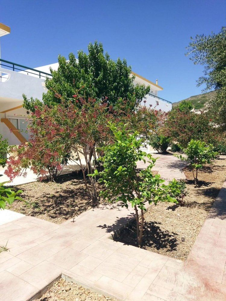 Hotel Eleni 31/40