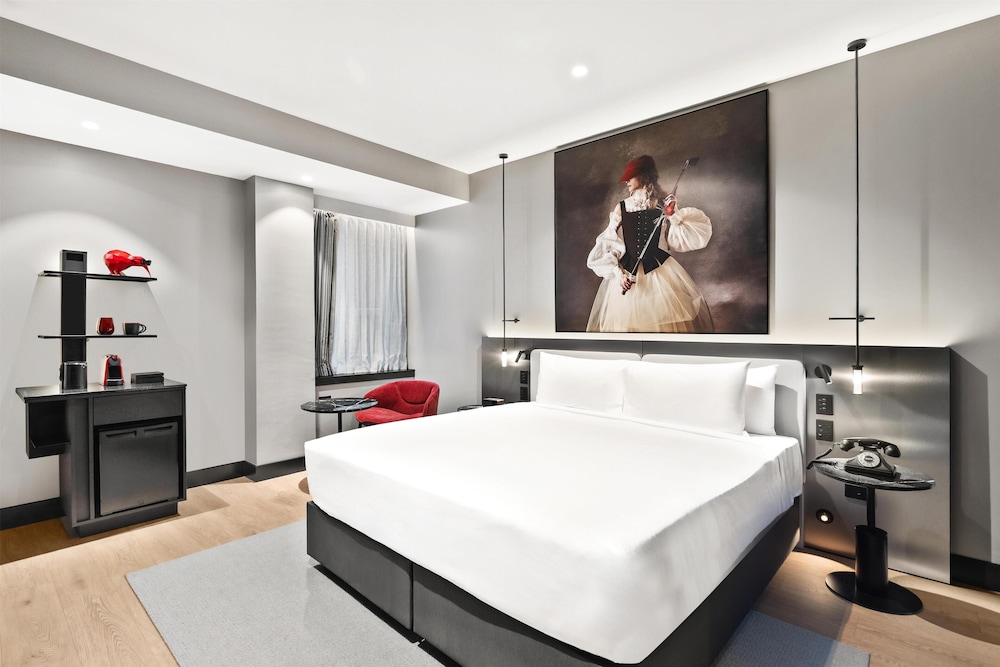Radisson RED Auckland 14/50