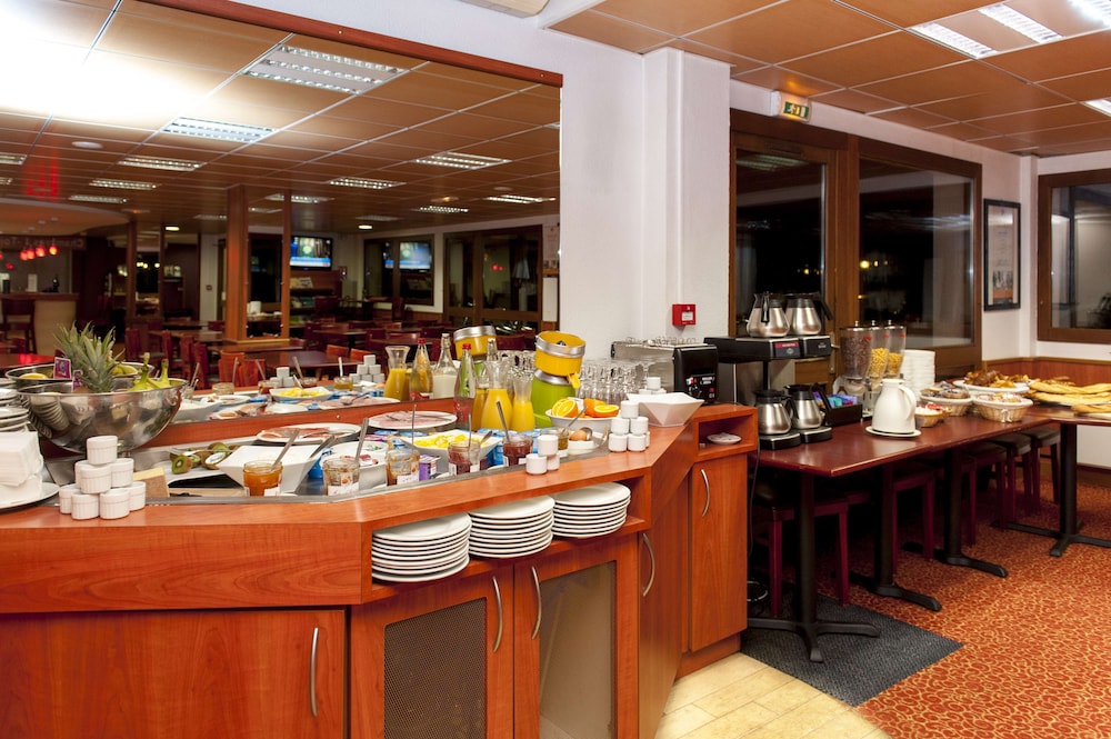 Brit Hotel Agen - L Aquitaine 42/53