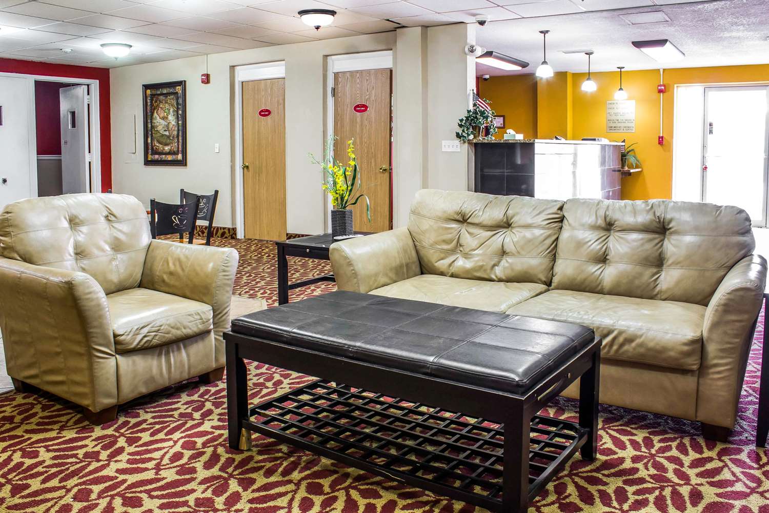 Econo Lodge Inn & Suites Walnut 15/30