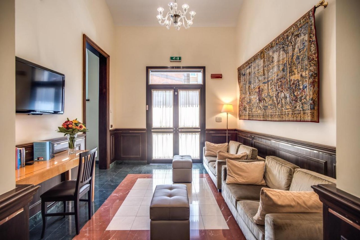Diocleziano Hotel 77/93