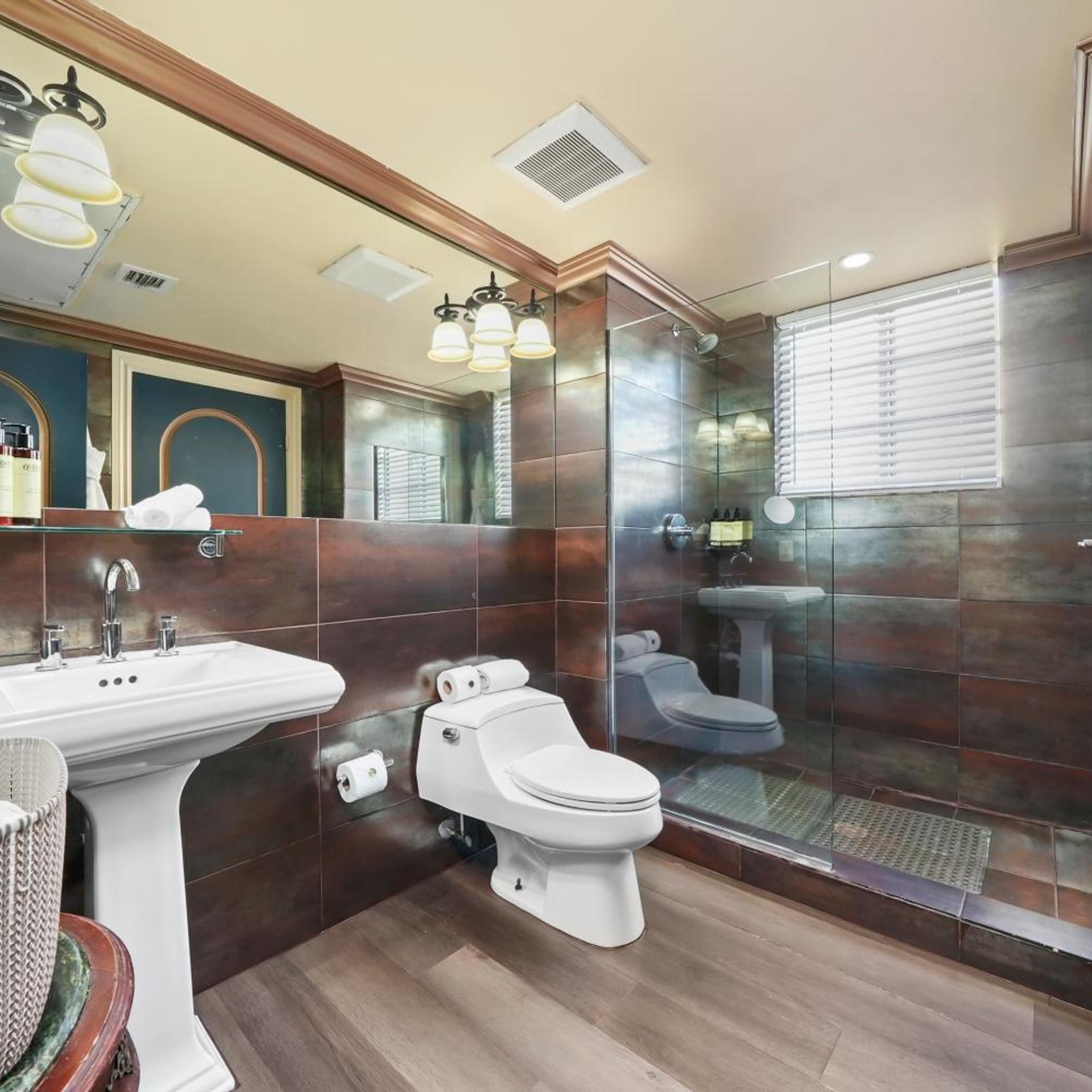 1 Bedroom, Suite, 2 Queen Beds, Riviera Suites South Beach 10/10