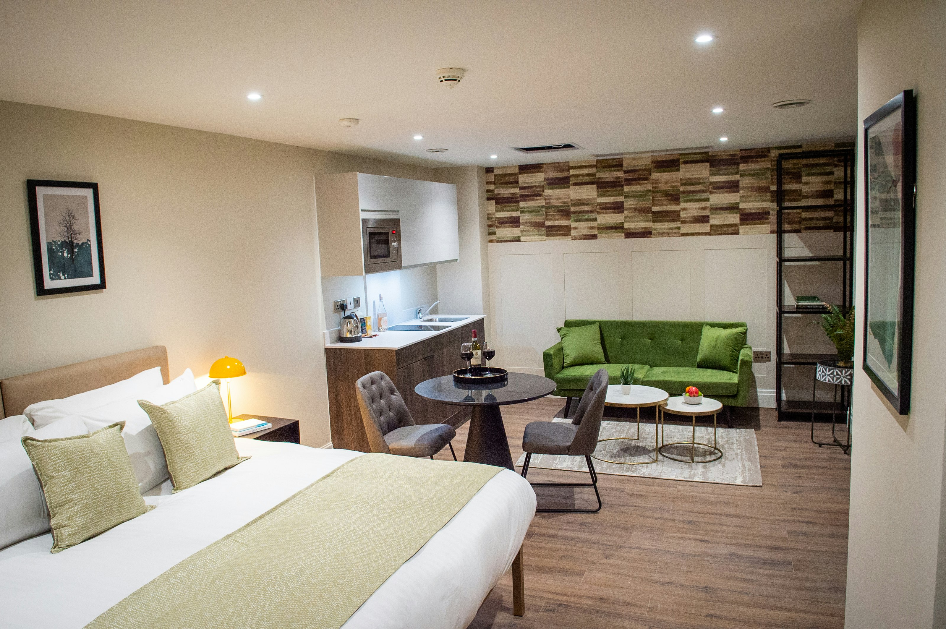 The Gresham Aparthotel 8/18