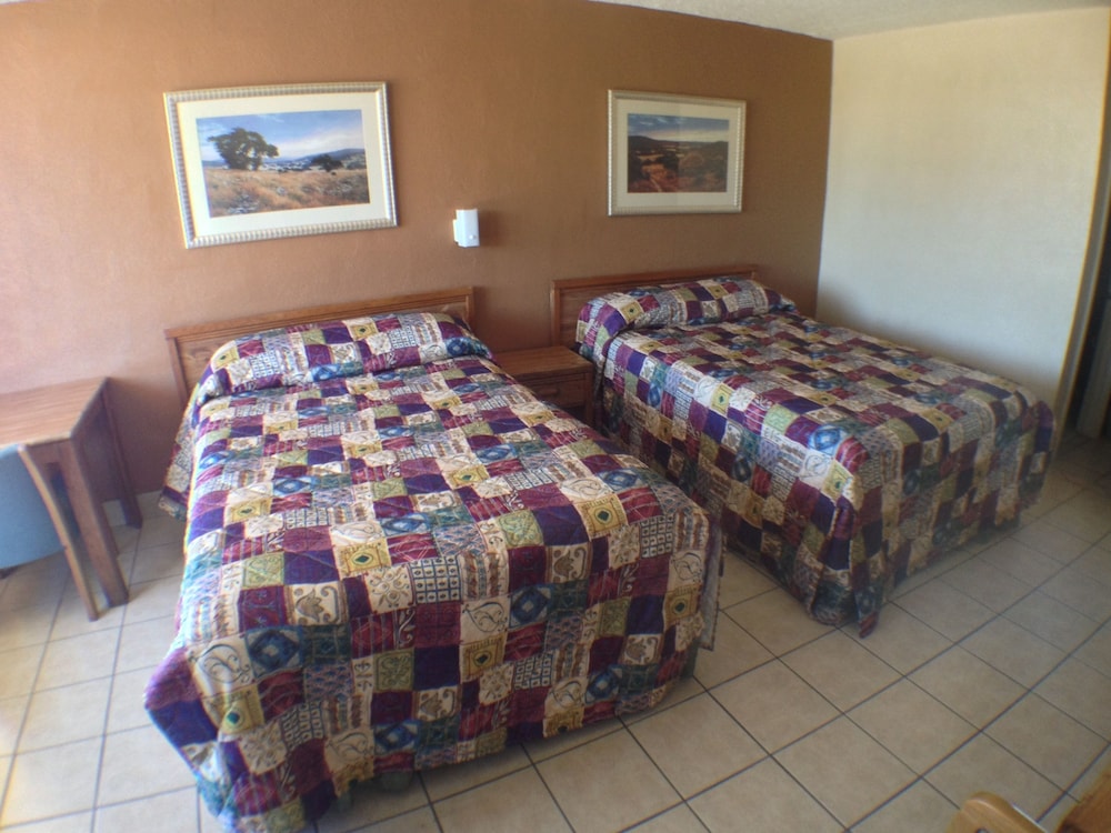 Budget Inn 18/43