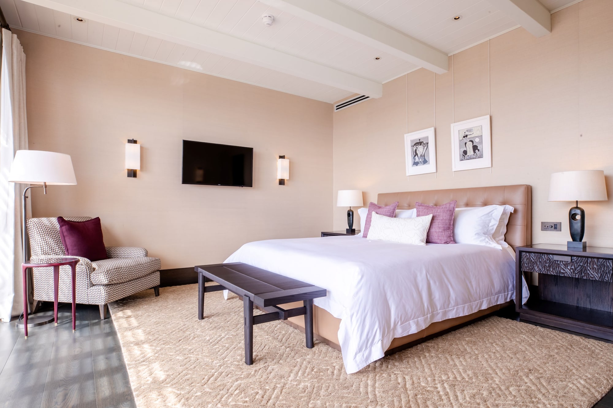 Superior, Lodge, King Bed