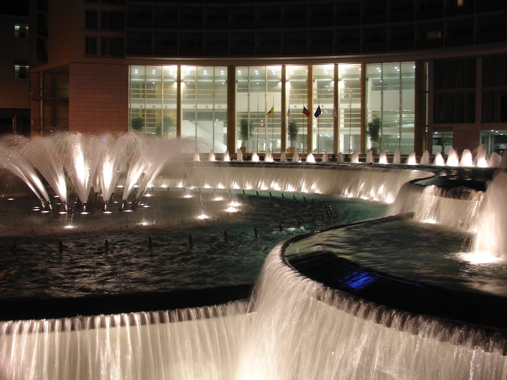 swimming pool spa