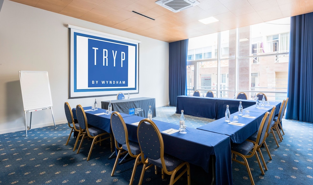 TRYP by Wyndham Lisboa Caparica Mar 39/49