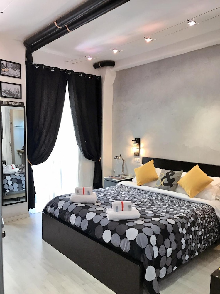 Moonlight Inn Guest House 6/50