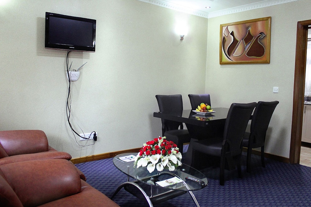 Hill View Hotel &amp; Apartments 28/49