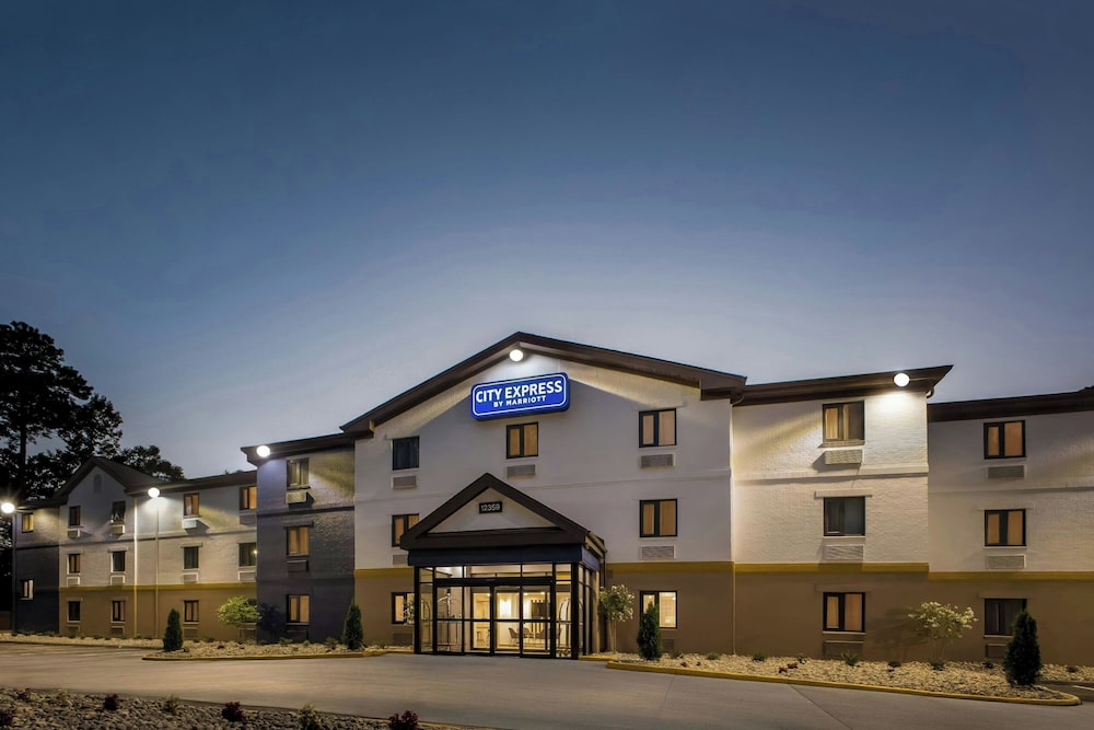 Extended Stay America Newport News I 64 Jefferson Ave 8/66