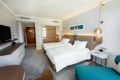Room, Twin Beds