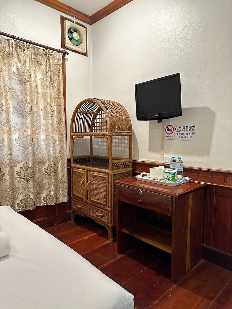 Hoxieng Guesthouse 1 10/27