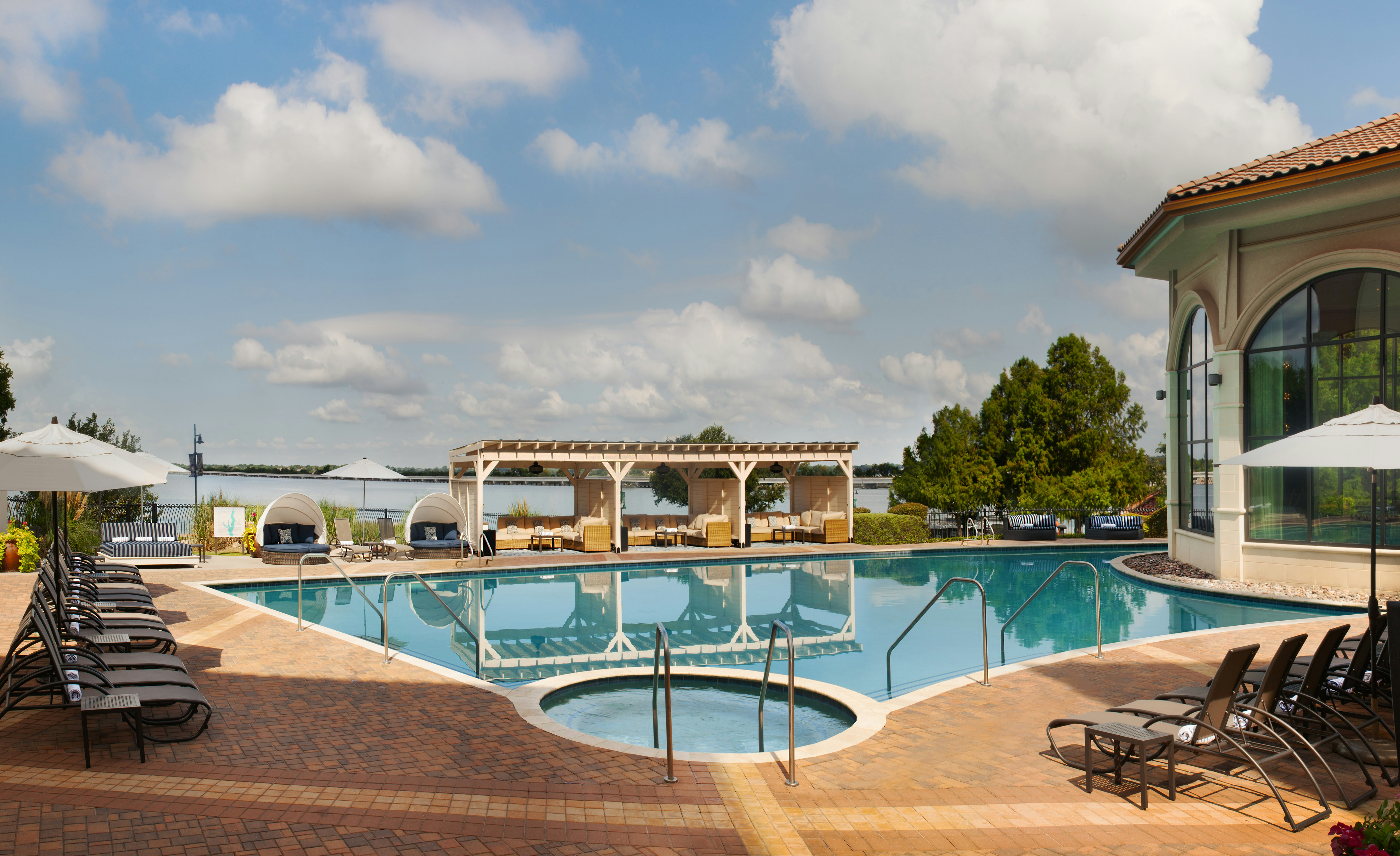 Hilton Dallas/Rockwall Lakefront 73/77
