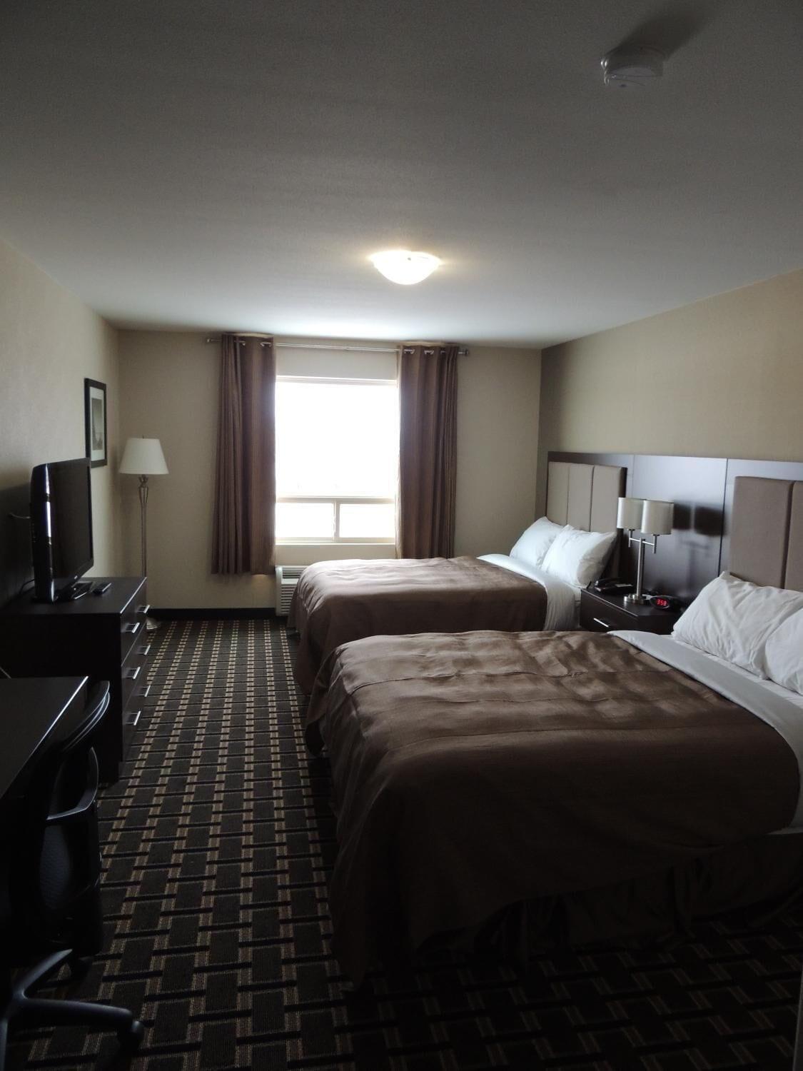 Western Star Inn and Suites Carlyle 5/30