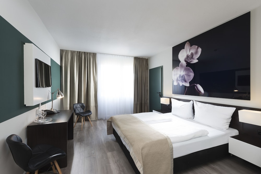 Days Inn by Wyndham Dessau 6/21