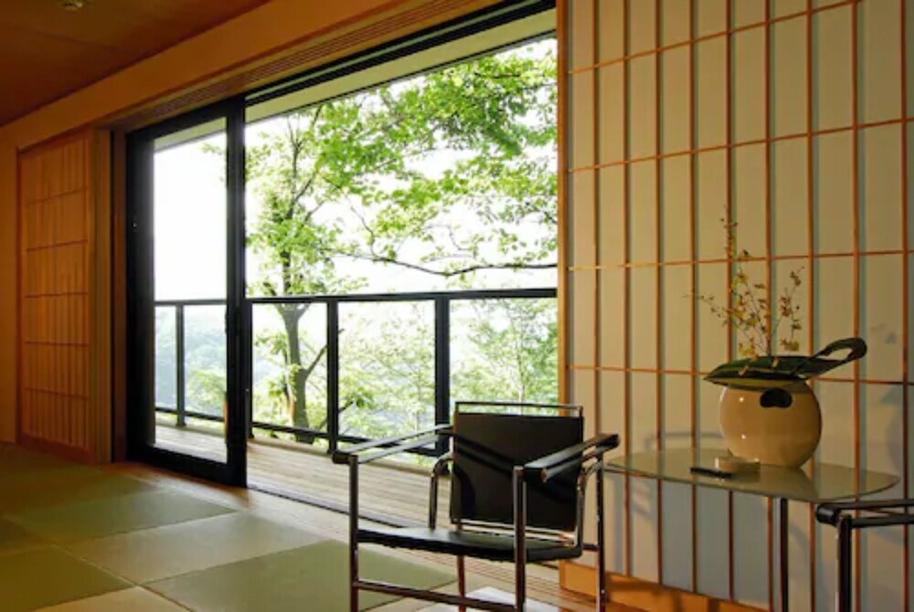 Hakone Tokinoshizuku 13/25