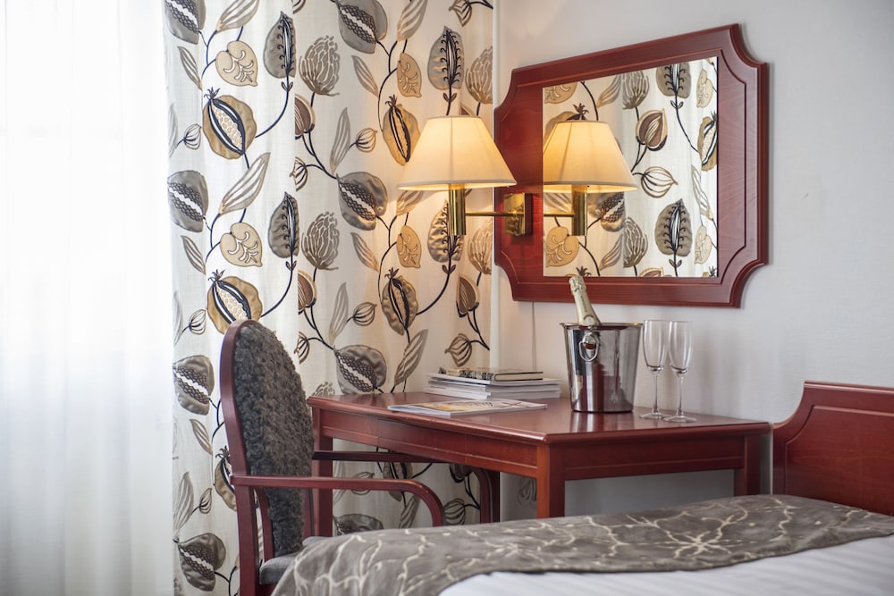 Best Western Strand Hotel 51/60