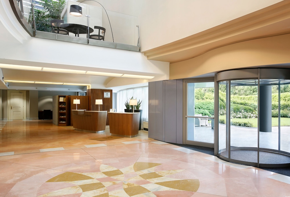 Sheraton Lake Como Hotel 9/52