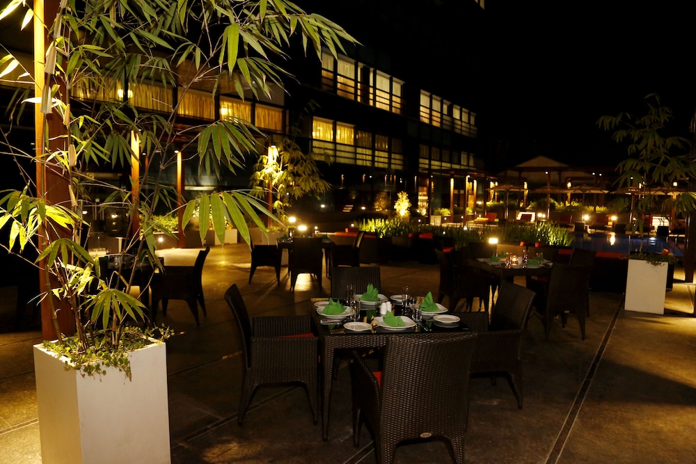 THE RAVIZ CALICUT 37/47