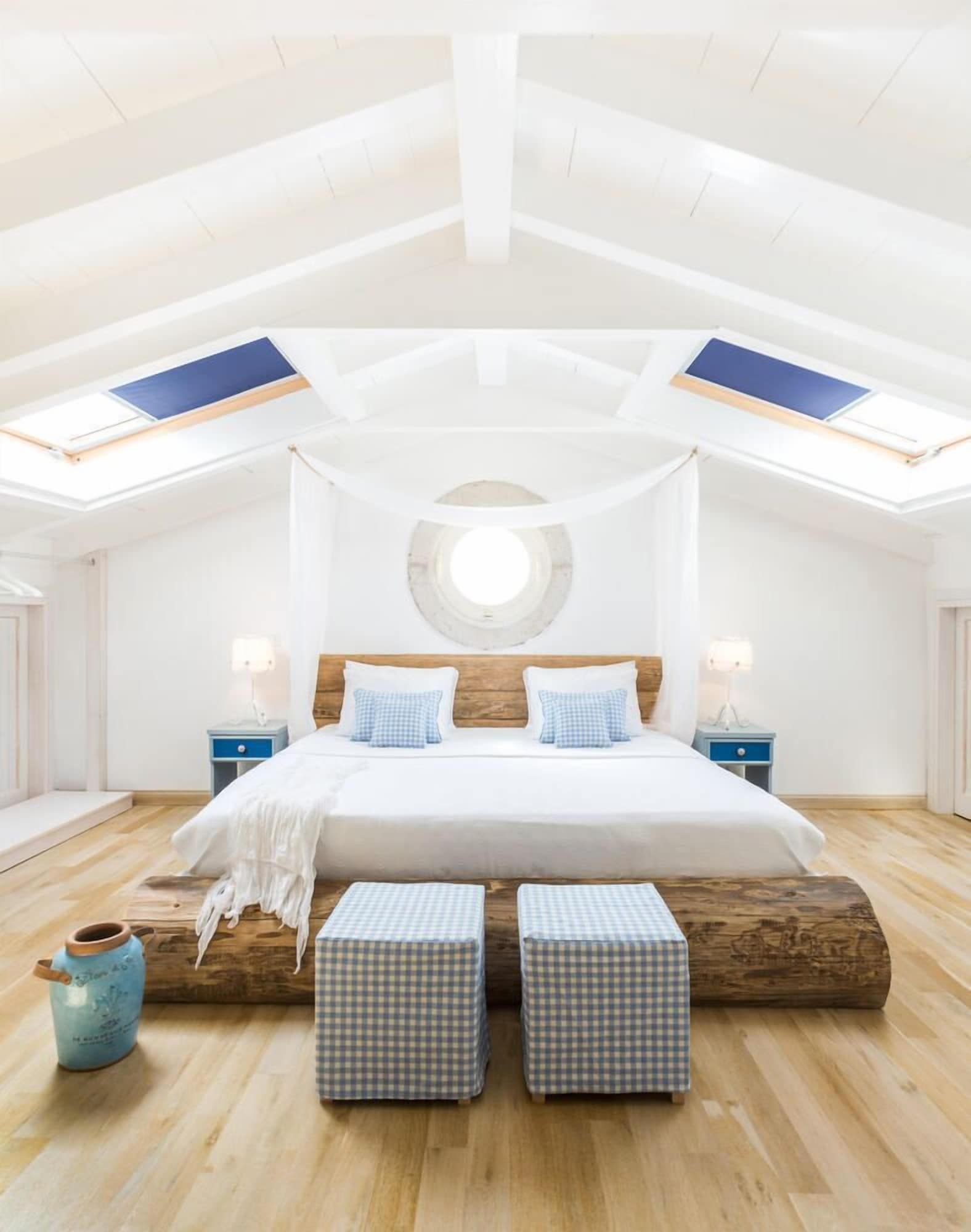 SUITE, JETTED TUB, ATTIC