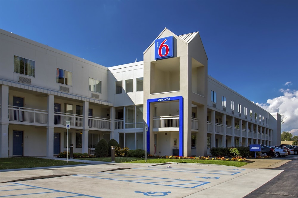 Motel6 Buffalo, NY - Airport - Williamsville 6/51