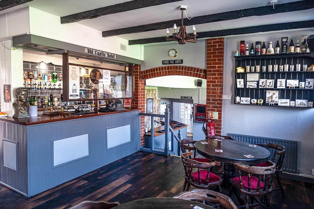 Old Castle Hotel 21/35
