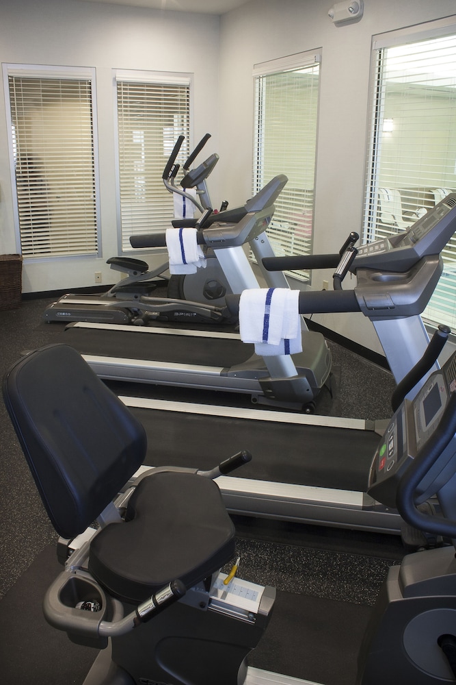Holiday Inn Express & Suites Youngstown West - Austintown 29/38