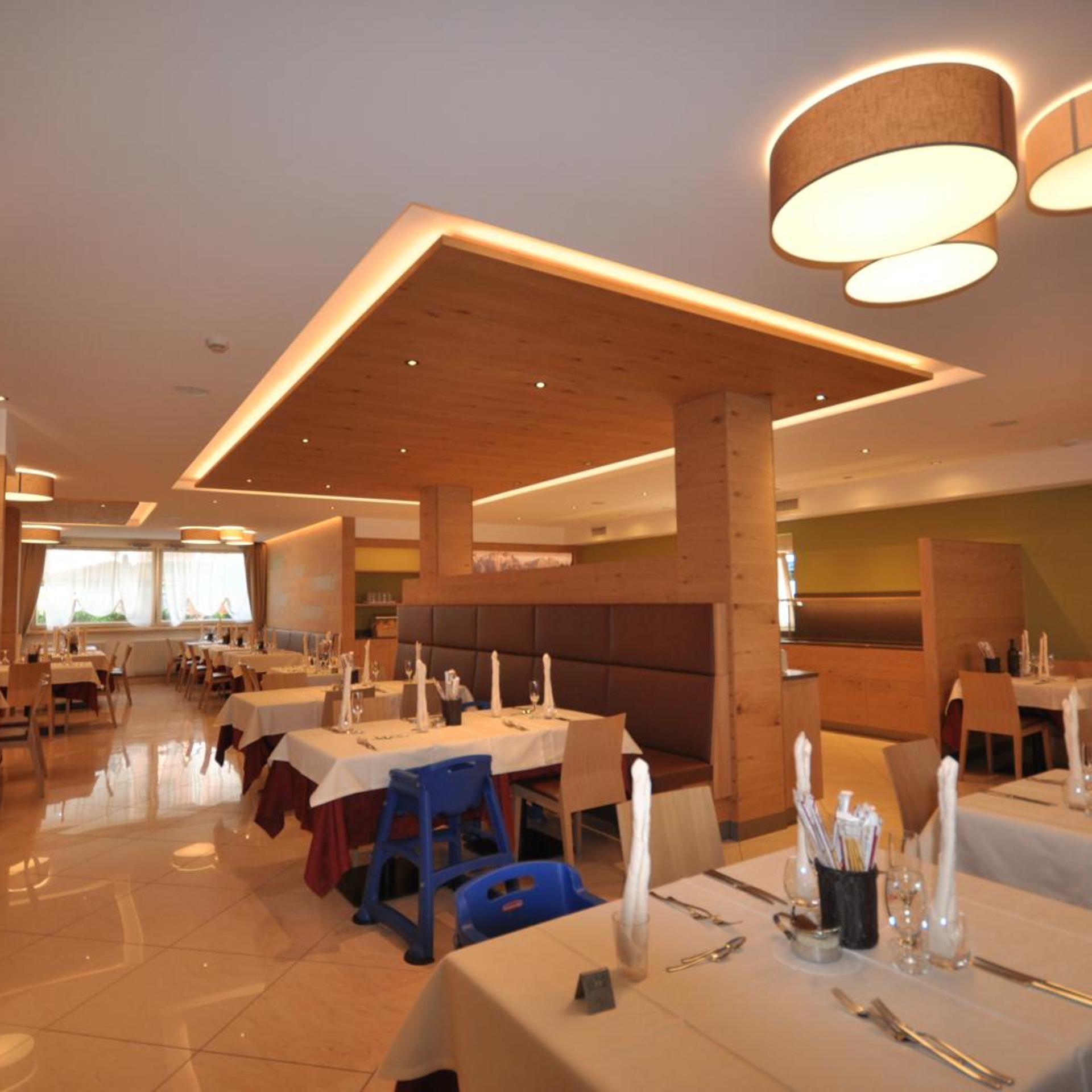 HOTEL SELECT 53/59