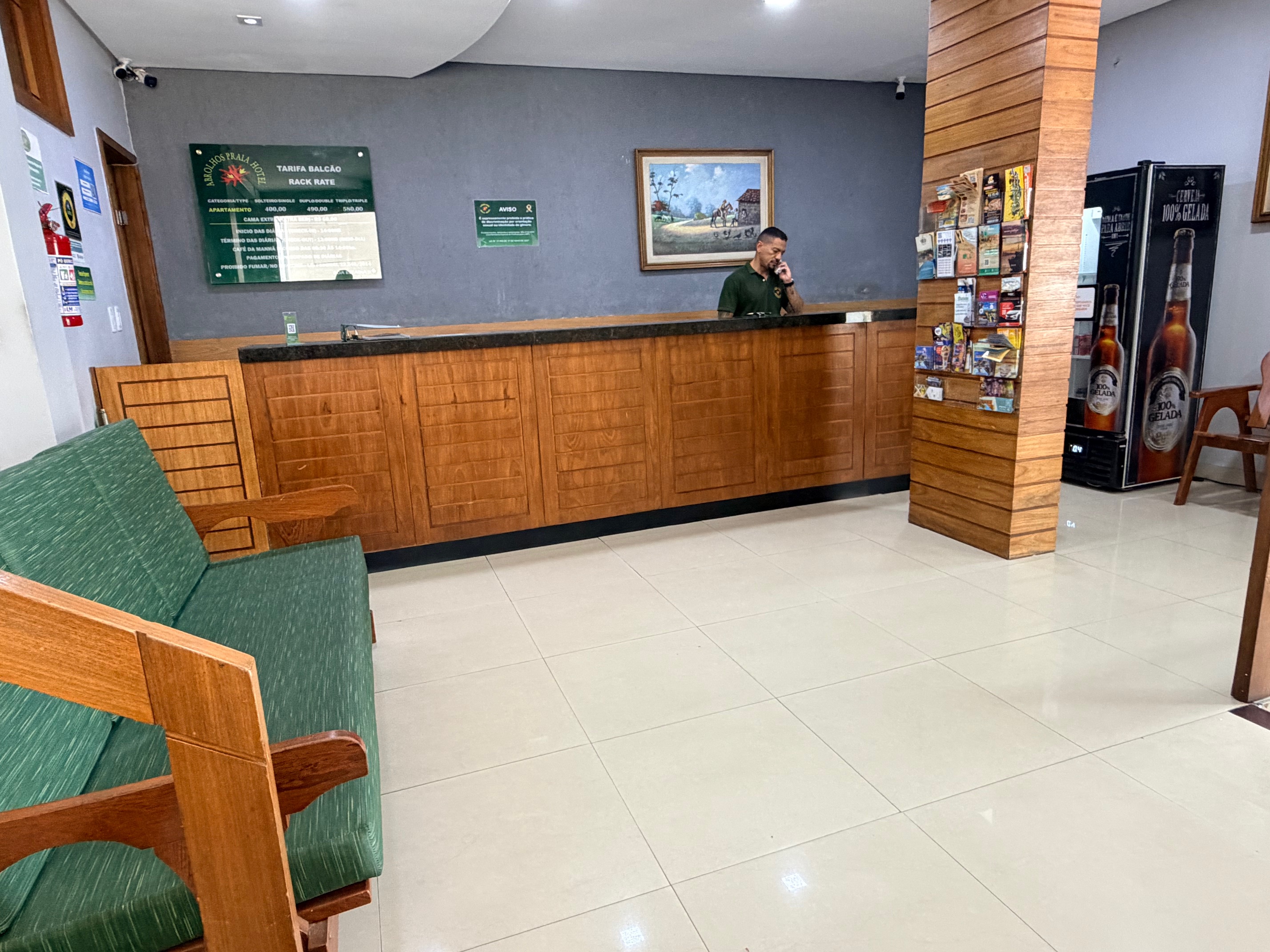 Abrolhos Praia Hotel 4/40
