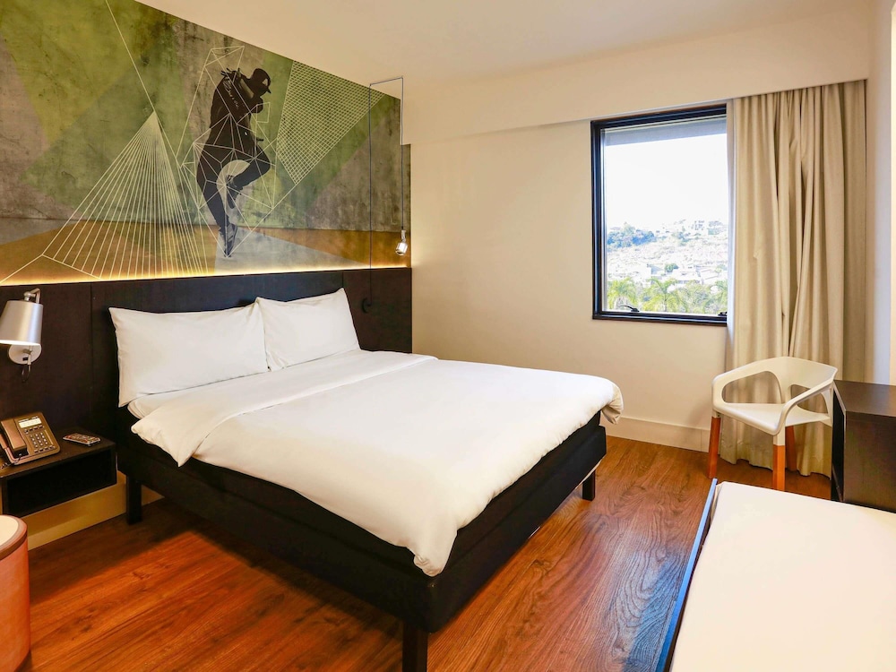Ibis Styles Taubate 21/72