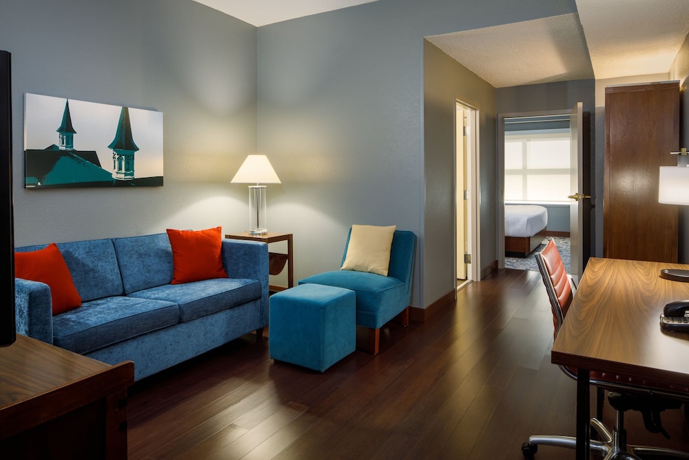 Four Points By Sheraton Louisville Airport 22/27