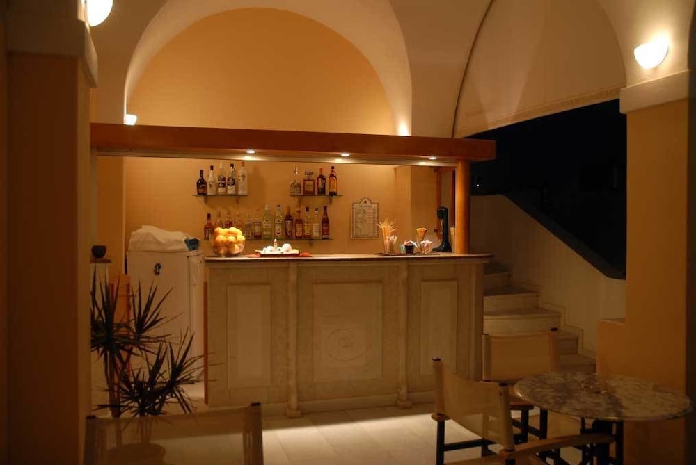 SANTELLINI HOTEL 11/45