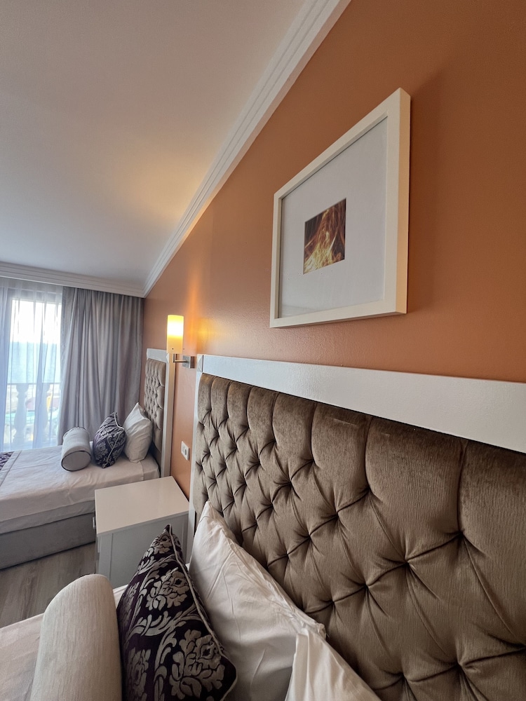 SL La Perla Hotel Kemer 30/50