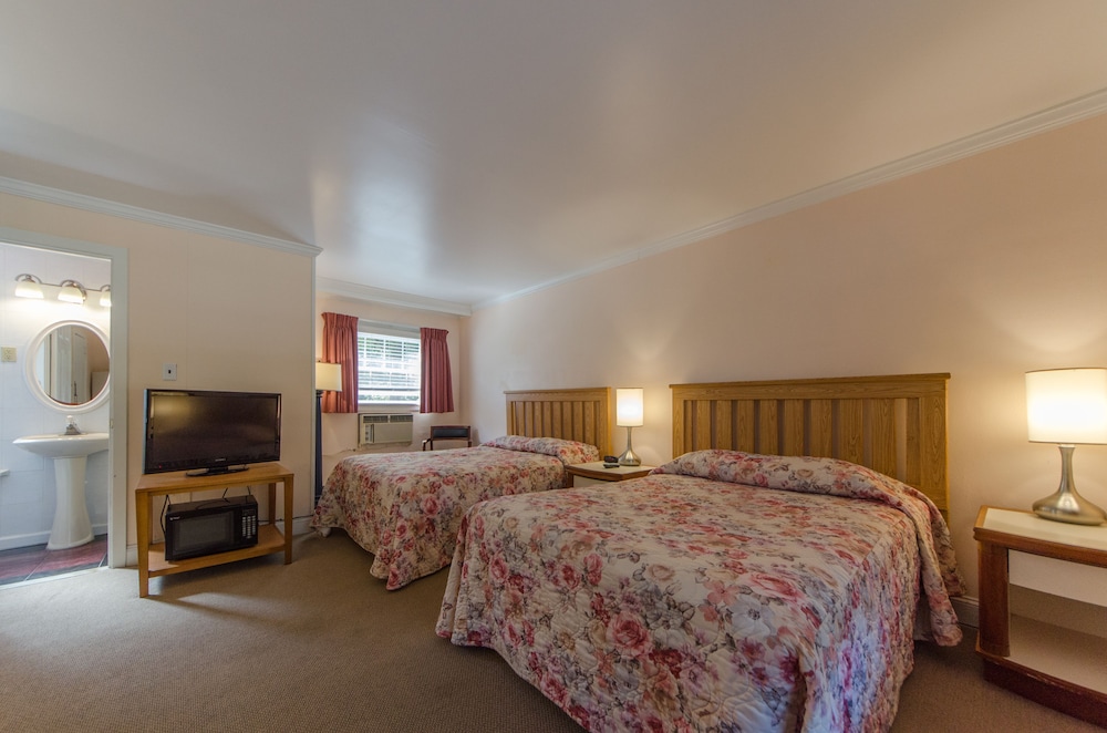 Hyland Motor Inn 9/63