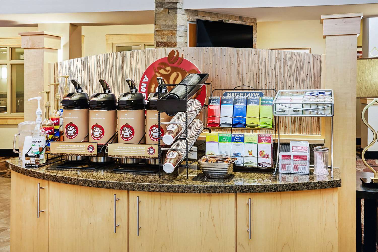 AmericInn by Wyndham Waupun 4/17