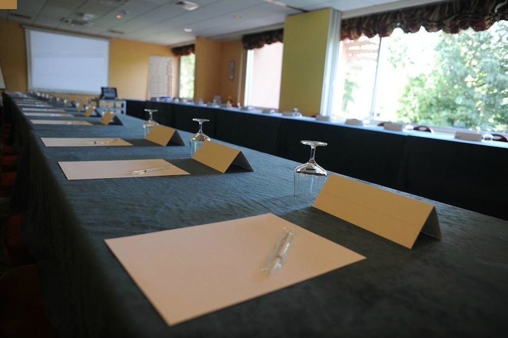 Mercure Macon Bord De Saone 57/67