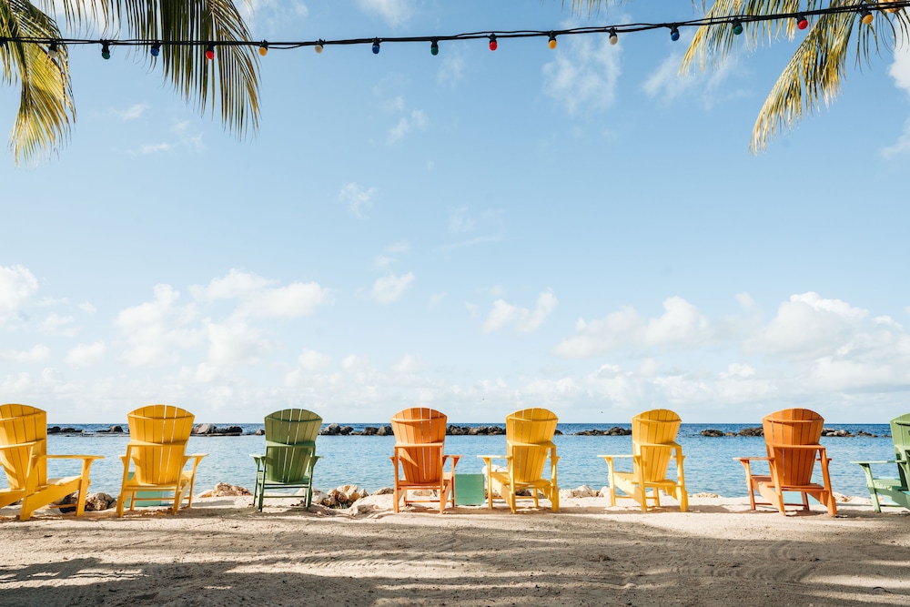 The Kontiki Curacao Beach Resort 69/74