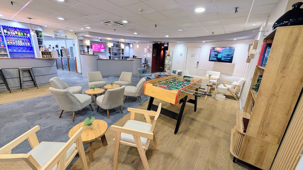 Ibis Grenoble Centre 42/67